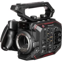 Panasonic AU-EVA1 Kompakt 5.7K Süper 35mm Kamera