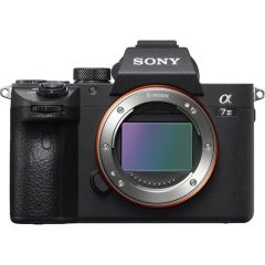 Sony A7 III 24-105mm F4 OSS Lensli Kit