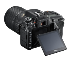 Nikon D7500 AF-S 18-140mm VR Lens