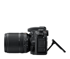 Nikon D7500 AF-S 18-140mm VR Lens