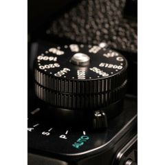 Nikon Zf 24-70mm f/4 Lensli Aynasız Fotoğraf Makinesi (9000 TL Geri Ödeme)