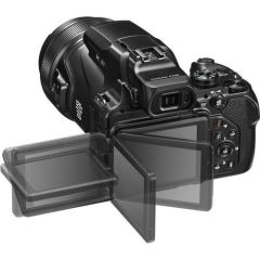 Nikon Coolpix P1100 Dijital Fotoğraf Makinesi